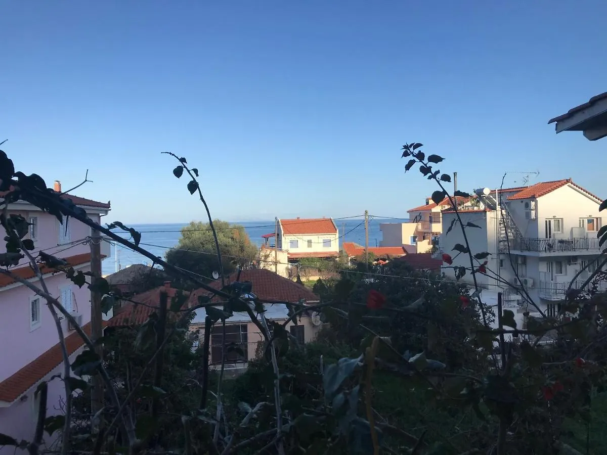Marinos Studios Poros  Poros (Kefalonia)